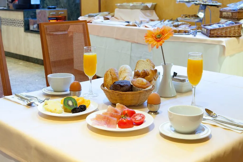 ****  Senator Granada Hotel Spain
